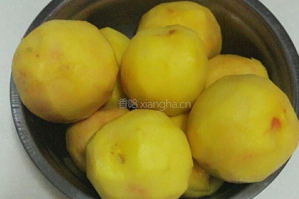 黄桃罐头的做法图解2