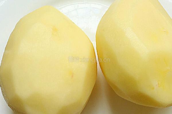 微波炉薯条的做法图解1