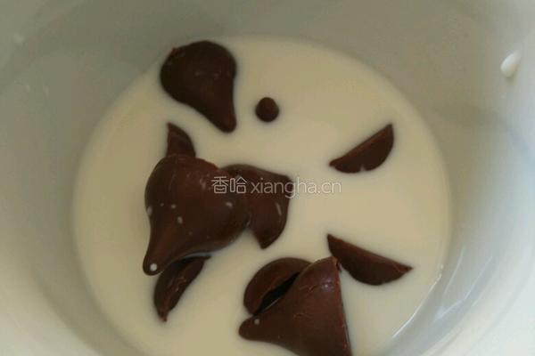 巧克力奥利奥熔岩马克杯蛋糕的做法图解1