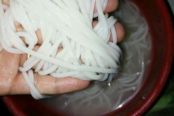 水煮鲤鱼的做法图解5
