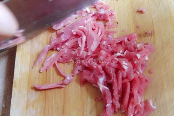 韭菜包菜猪肉饺子的做法图解1