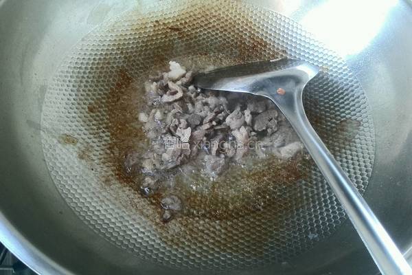 咖喱土豆盖饭的做法图解2