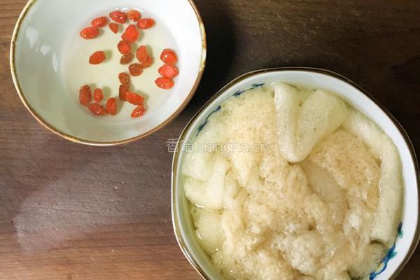 竹荪炖大骨鸡的做法图解4