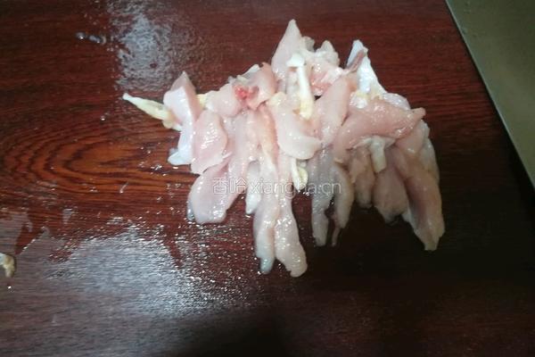 西兰花炒鸡肉的做法图解6