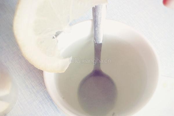 蜂蜜柠檬水的做法图解3