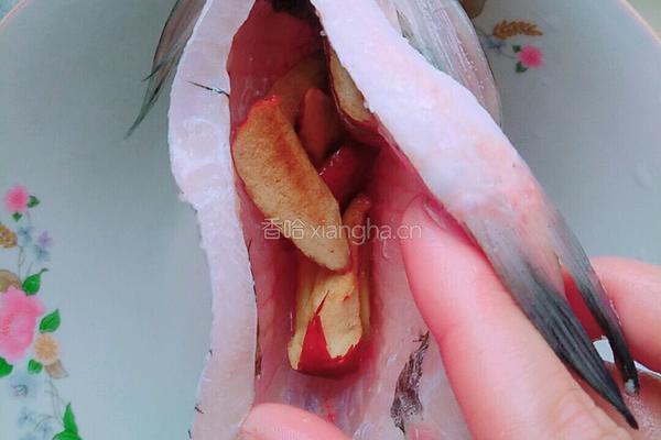 豆豉蒸鱼的做法图解2
