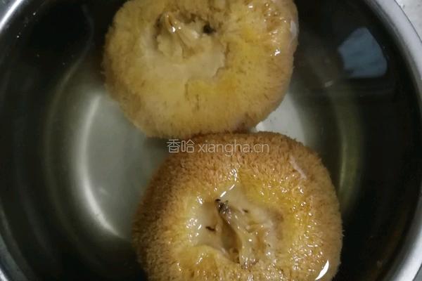 猴菇米粥的做法图解1