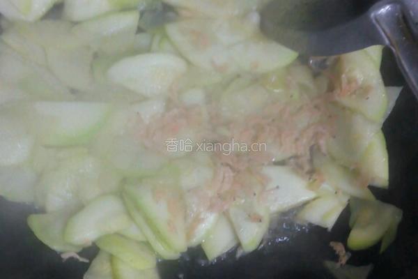 汤汁西葫芦的做法图解3
