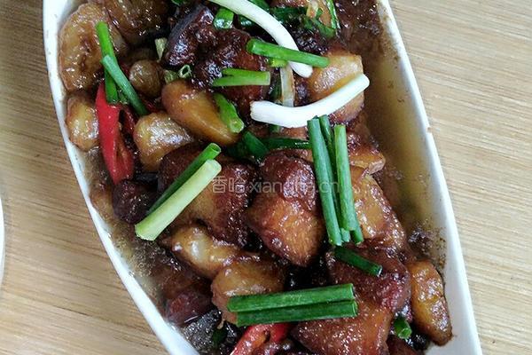 土豆红烧肉的做法图解6