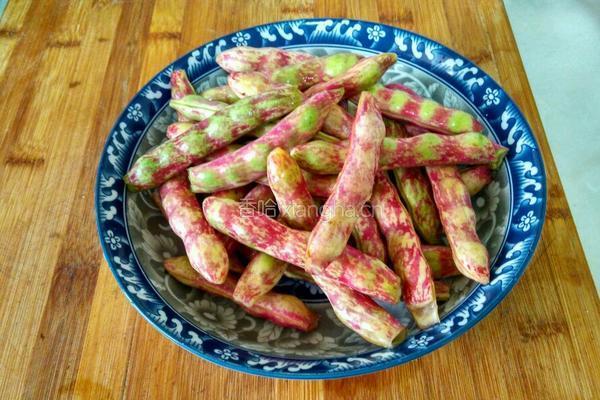 豆角炖肉的做法图解1