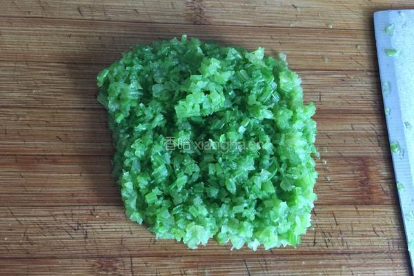 水饺-猪肉芹菜胡萝卜馅儿的做法图解2