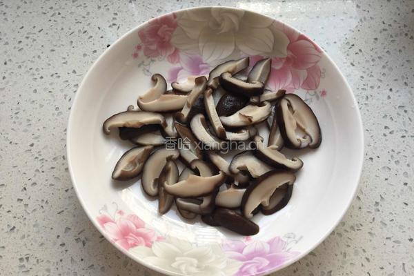 香菇油菜的做法图解2