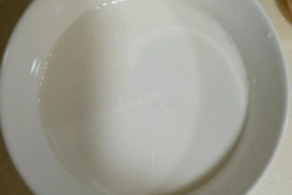 鸡蛋牛奶布丁的做法图解2