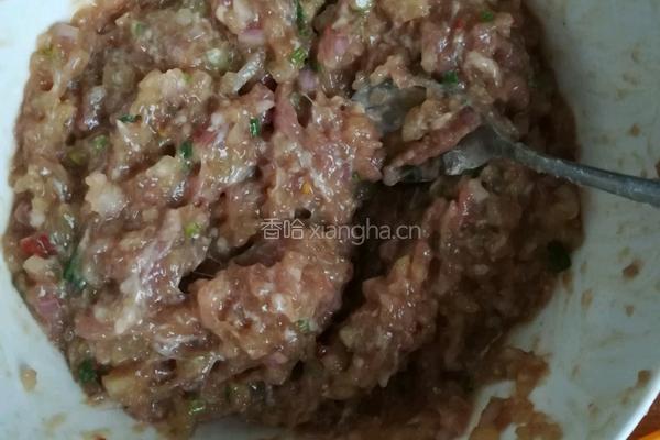 猪肉洋葱冬瓜灌汤小笼包的做法图解7
