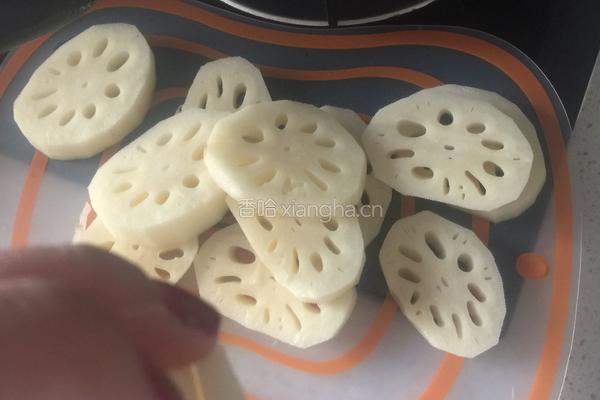 炸莲藕盒的做法图解2
