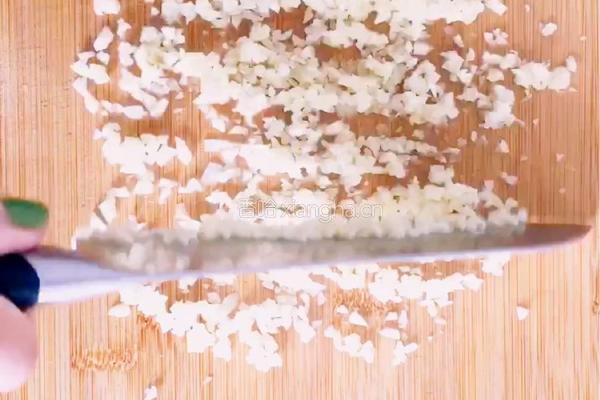 【中餐厅】黄晓明茄汁大虾的做法图解7