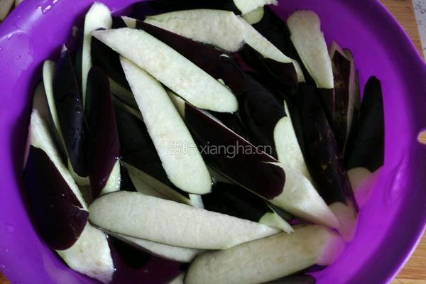 清烧茄子豆角的做法图解3