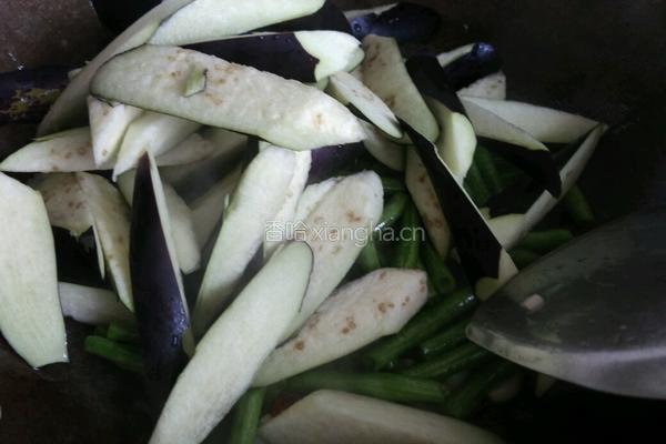 清烧茄子豆角的做法图解8