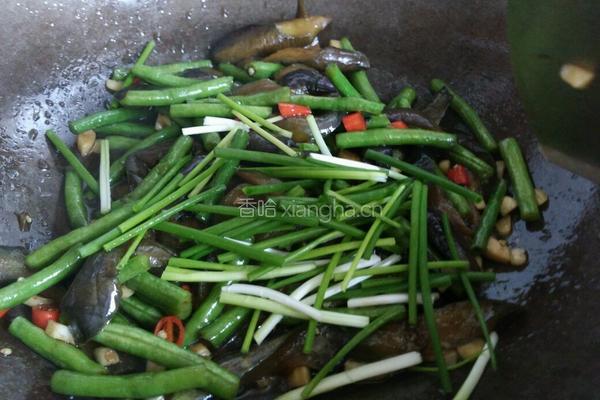 清烧茄子豆角的做法图解11