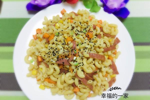 培根炒空心意面的做法图解8