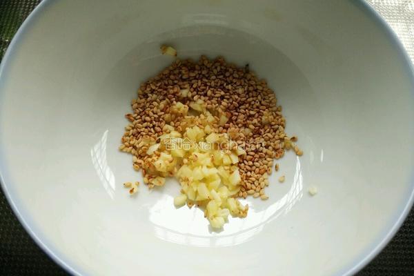芝麻酱拌金针菇的做法图解10