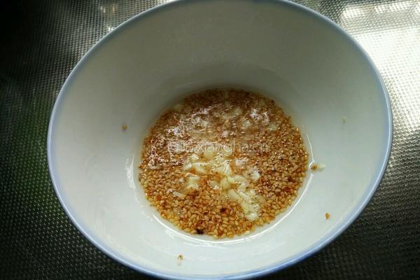 芝麻酱拌金针菇的做法图解12