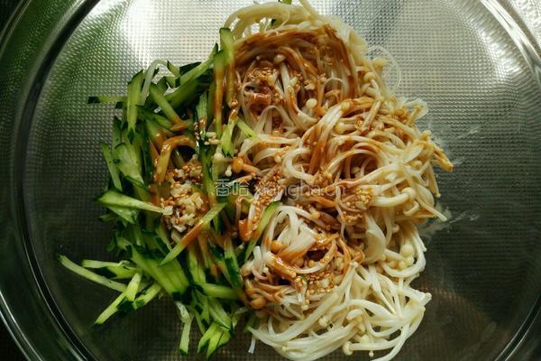 芝麻酱拌金针菇的做法图解14