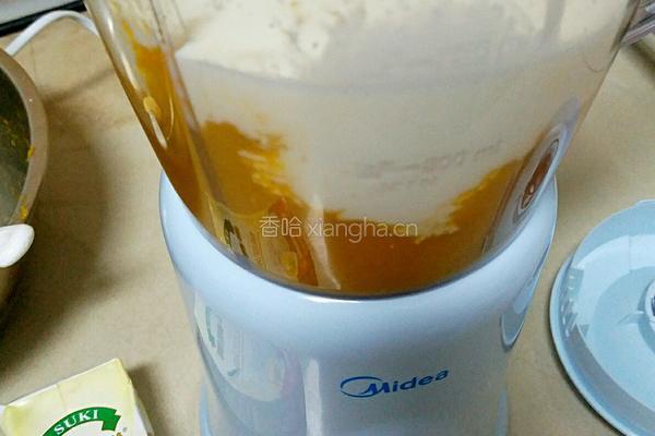 奶油玉米南瓜羹的做法图解4