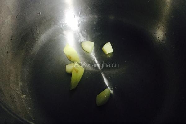 黑枸杞鲫鱼豆腐汤的做法图解6