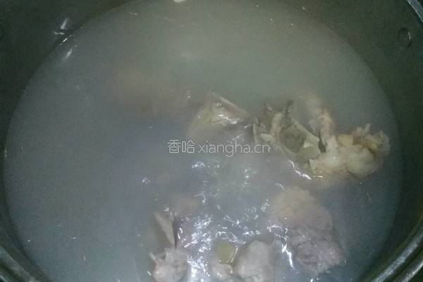 海带玉米大骨汤的做法图解6