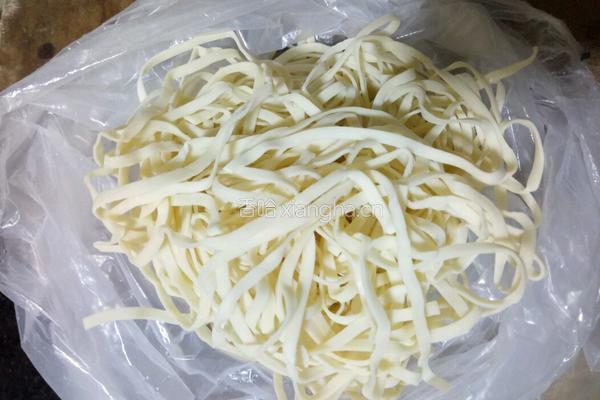 馅肉焖面的做法图解2