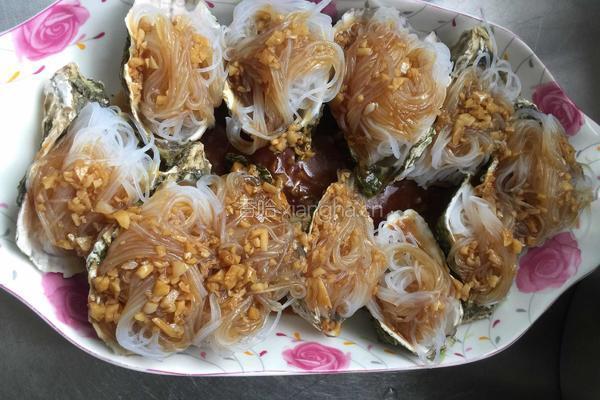 蒜蓉粉丝海蛎子的做法图解3