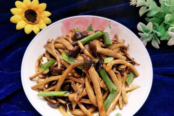 干煸茶树菇的做法图解9