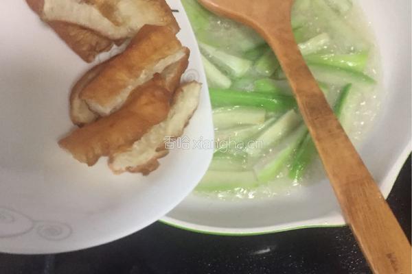 油条丝瓜的做法图解5