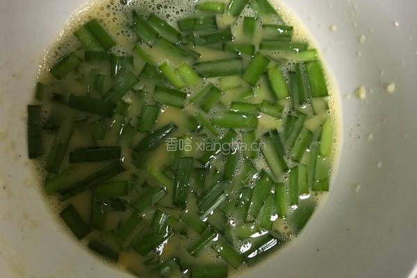 韭菜鸡蛋饼的做法图解5