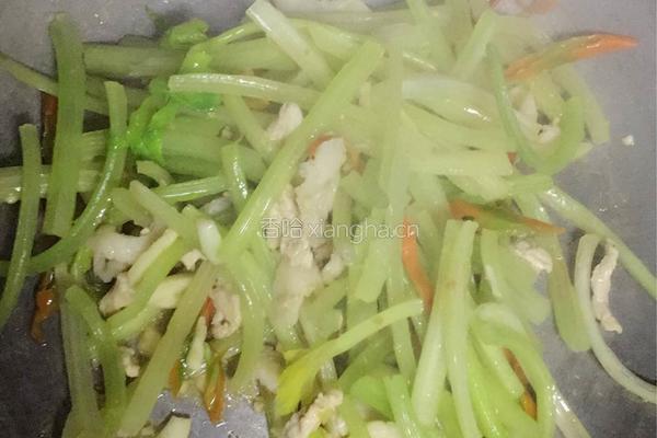 芹菜肉丝的做法图解5