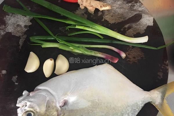 孔雀开屏金枪鱼的做法图解1