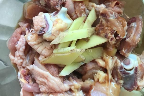 小炒鸡肉的做法图解2