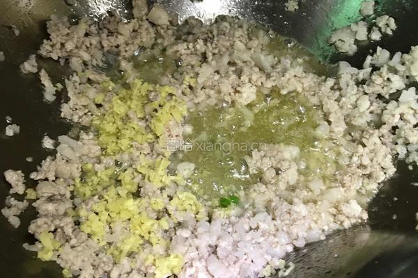 虾菇干烩豆腐的做法图解8