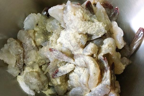 蒜味虾的做法图解5
