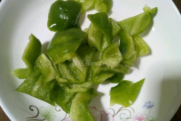 米豆腐回锅肉的做法图解3