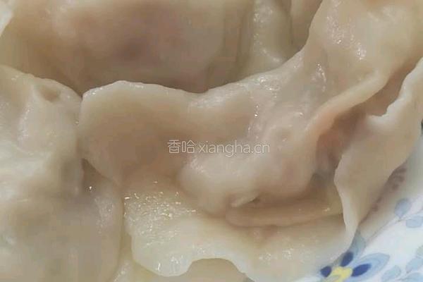 胡萝卜香菇猪肉馅饺子的做法图解8