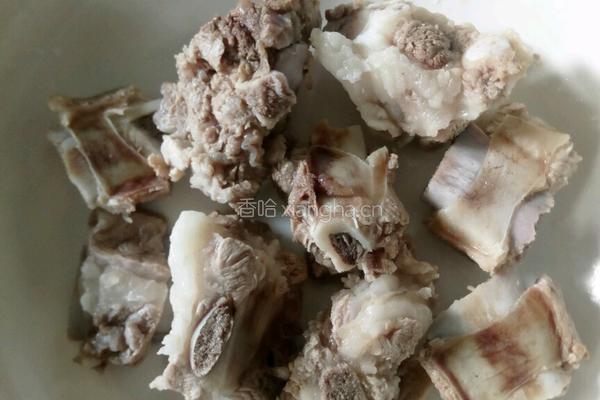 海带排骨汤的做法图解4