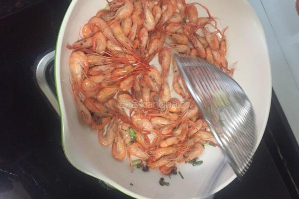 南乳汁煮炸河虾的做法图解8