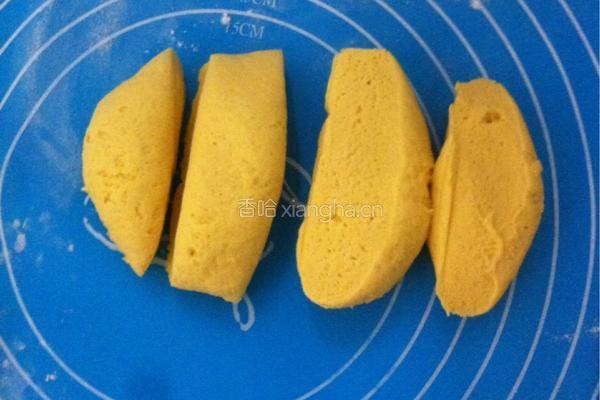 玉米面豆沙馒头的做法图解3