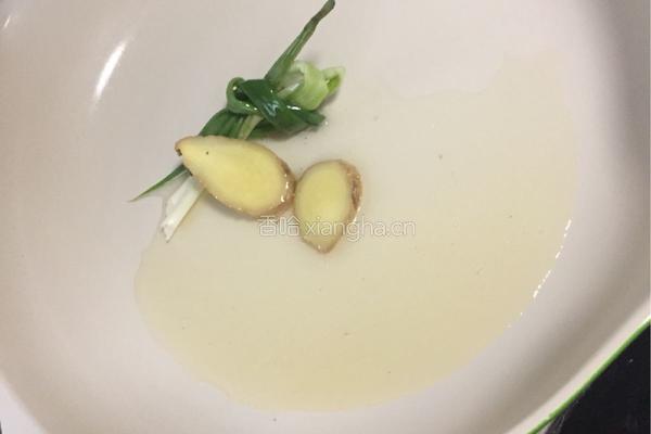 南乳汁红烧肉的做法图解6