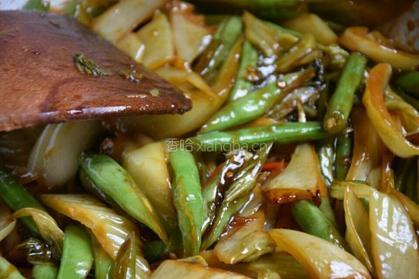 四季豆炒酸菜的做法图解14