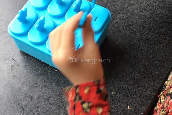 自制酸奶雪糕的做法图解4