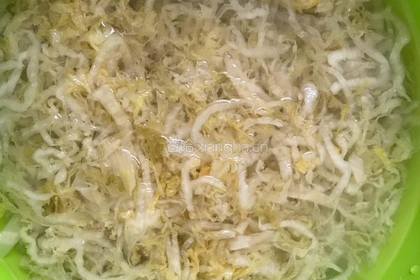 酸菜肉蒸饺的做法图解5