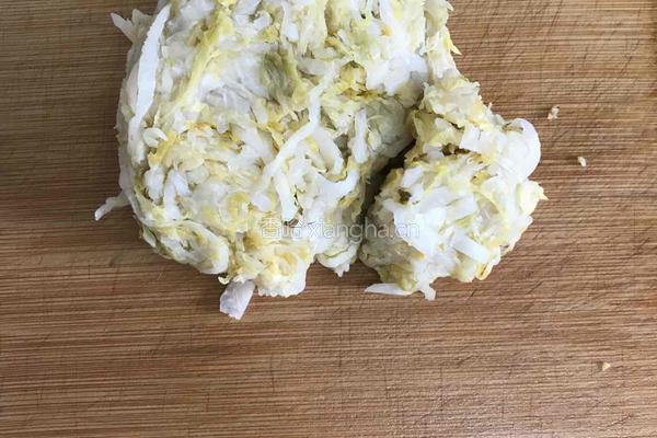 酸菜肉蒸饺的做法图解6